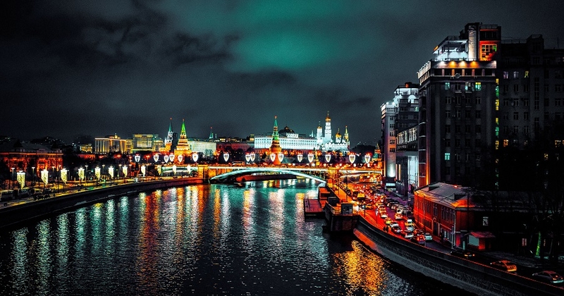 Moskova sulkee ravintolat, puodit, kauppakeskukset ja puistot